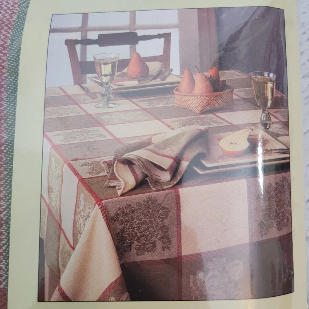 Fieldcrest Cotton Collection Table Linen Tablecloth Beige Plaid Grape Vine 60x84